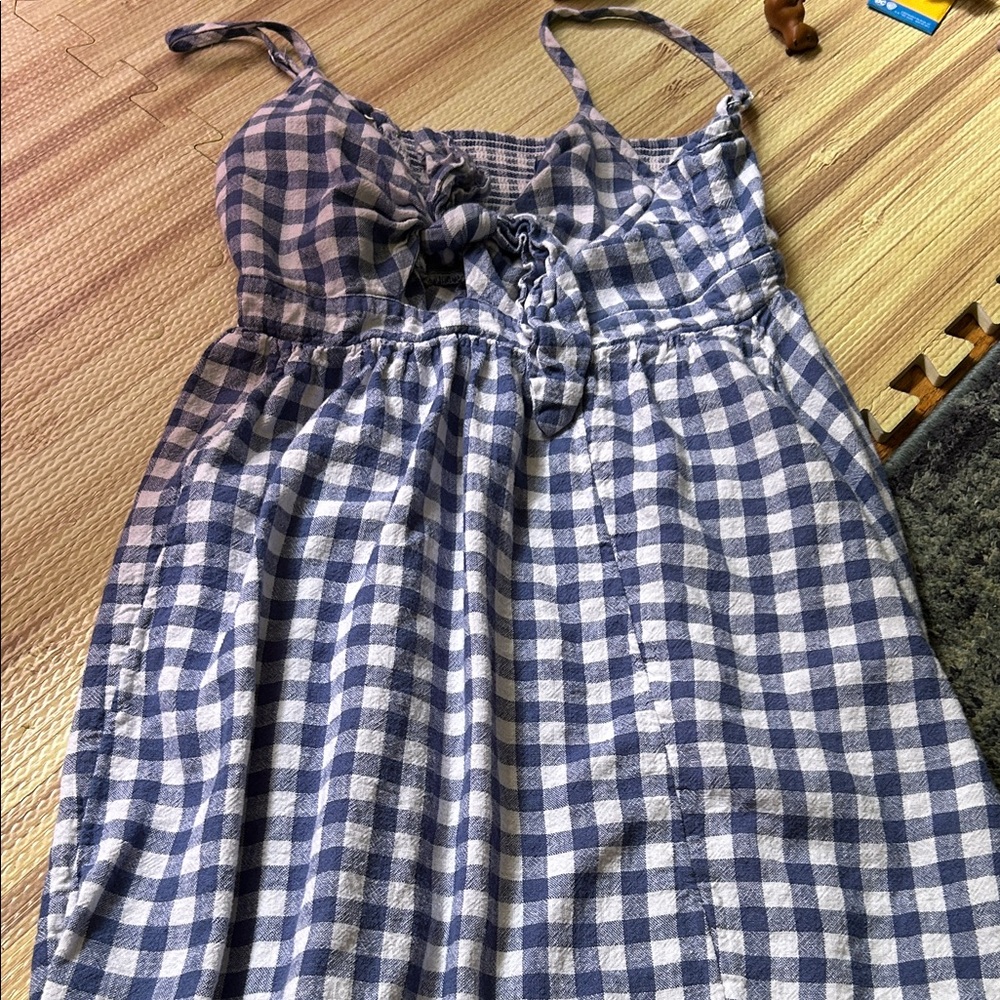 Tie-Front Blue and White Plaid Smocked Mini drsss